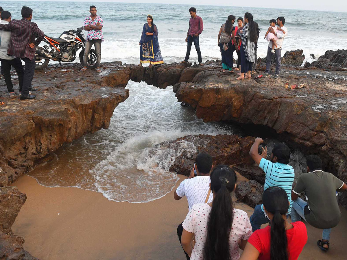 Rk Beach In Visakhapatnam Photo rk-beach-in-visakhapatnam-photo